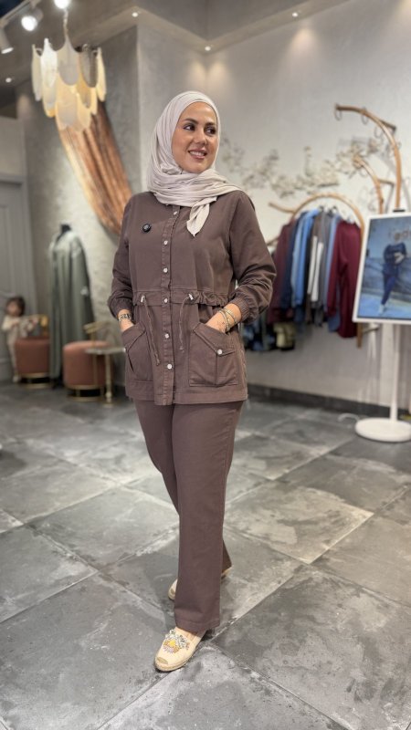 طقم جينز بخصر مزموم