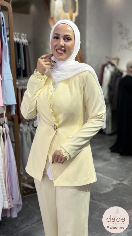 الاصفر💛